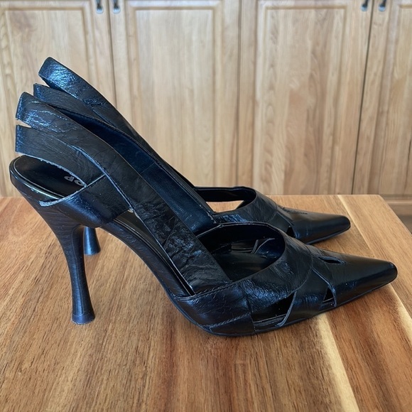 Dollhouse Black Pointed Toe Slingback Heels size 7 - Picture 3 of 6